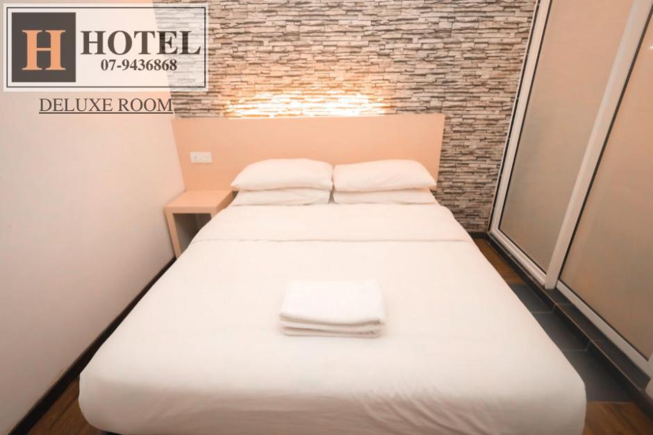 H Hotel Сеґамат Екстер'єр фото