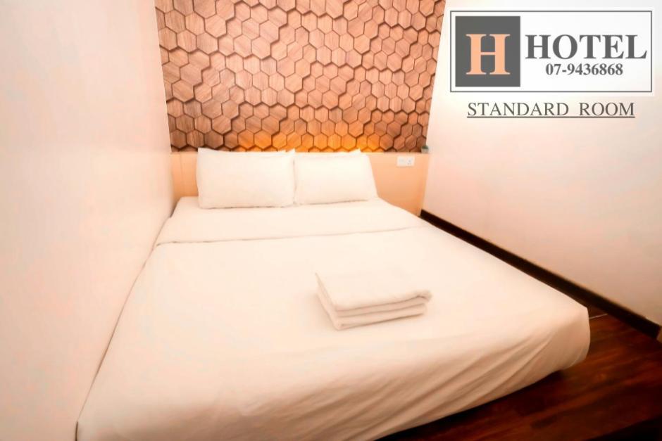H Hotel Сеґамат Екстер'єр фото