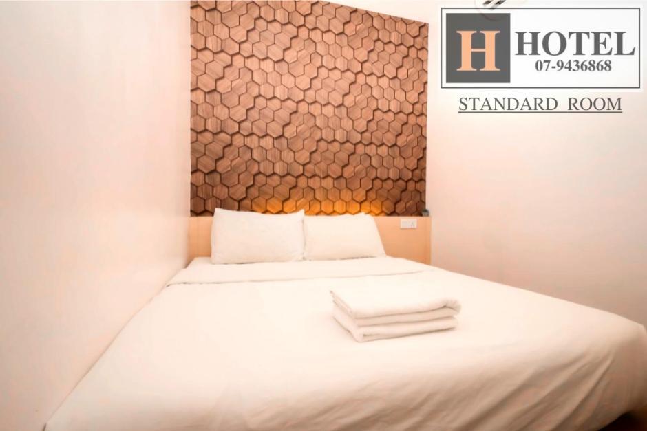 H Hotel Сеґамат Екстер'єр фото